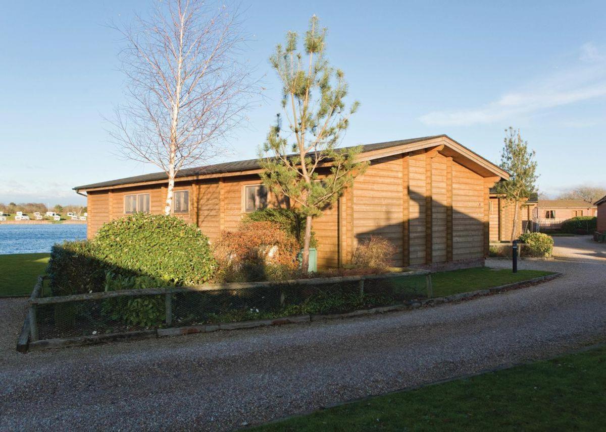 Dacre Lakeside Park Hotel Brandesburton Exterior foto
