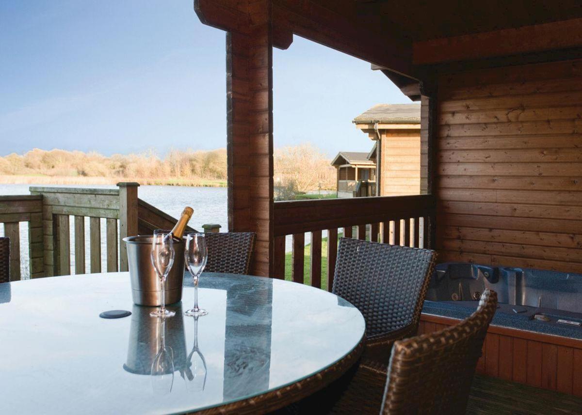 Dacre Lakeside Park Hotel Brandesburton Exterior foto