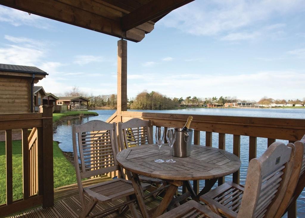 Dacre Lakeside Park Hotel Brandesburton Exterior foto