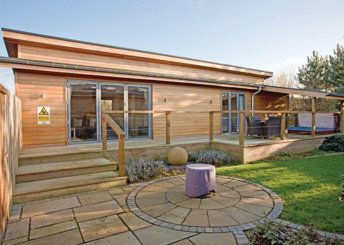 Dacre Lakeside Park Hotel Brandesburton Exterior foto